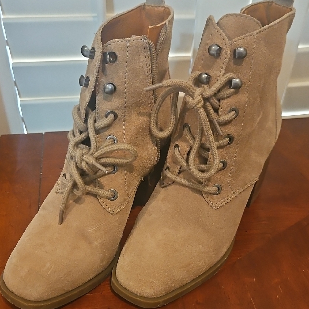 Lucky Brand Women's Tan Lace-Up Ankle Boots 6.5 M